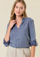 Load image into Gallery viewer, Denim Chambray Shirt - Farm Town Floral & Boutique
