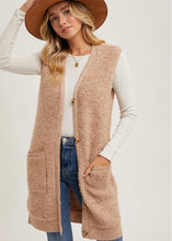 Load image into Gallery viewer, Soft Teddy Vest - Farm Town Floral & Boutique