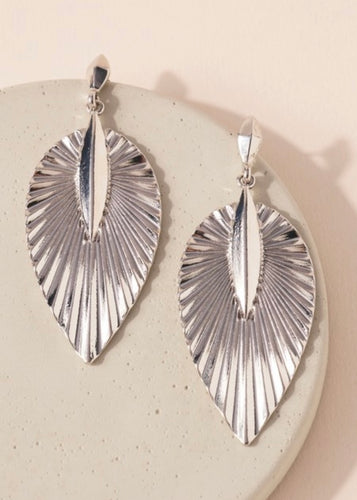 Silver Fan Earrings - Farm Town Floral & Boutique