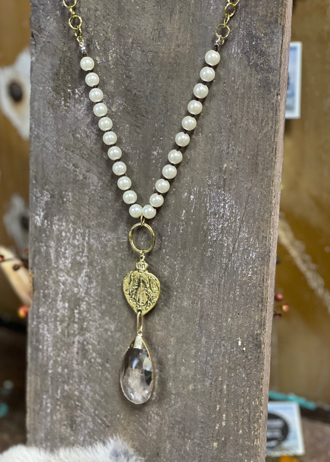 Vintage Pearl Brass Necklace - Farm Town Floral & Boutique